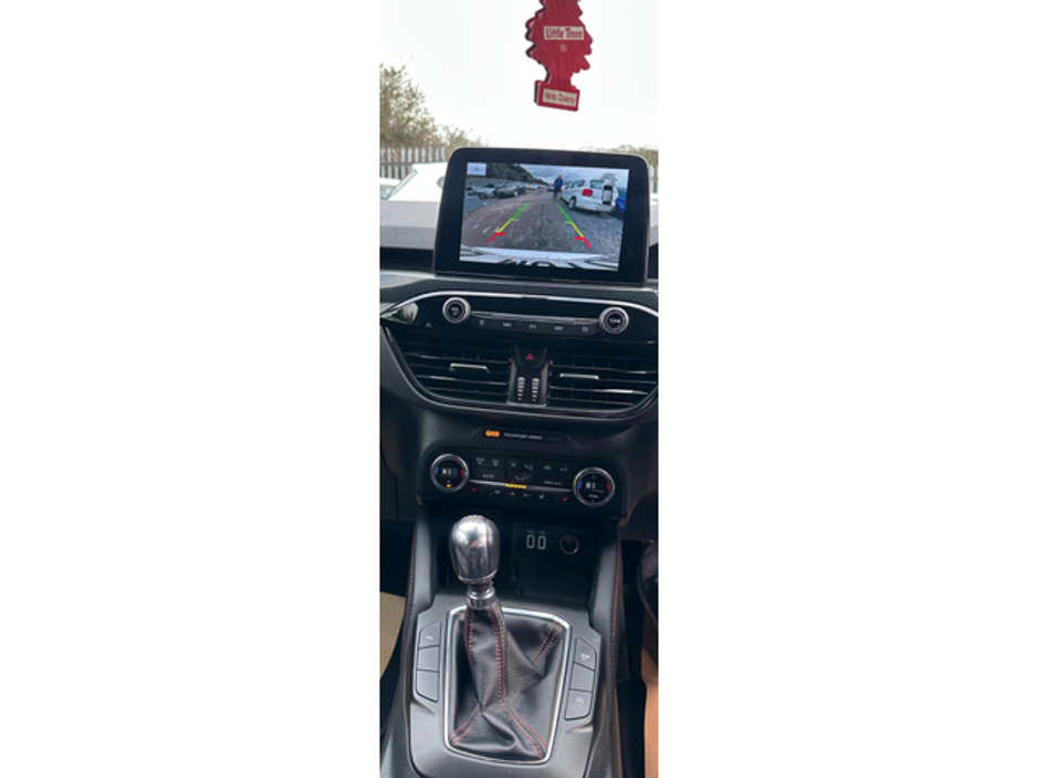 2022 Ford Kuga - image 20