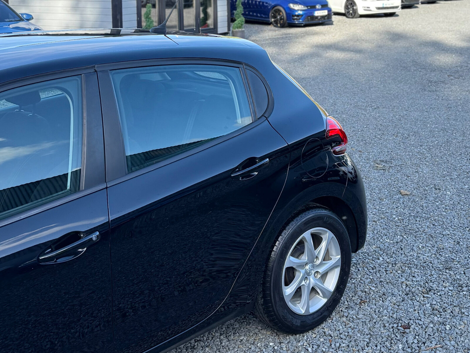 2019 Peugeot 208 1.2 PureTech 68bhp Active €9,499