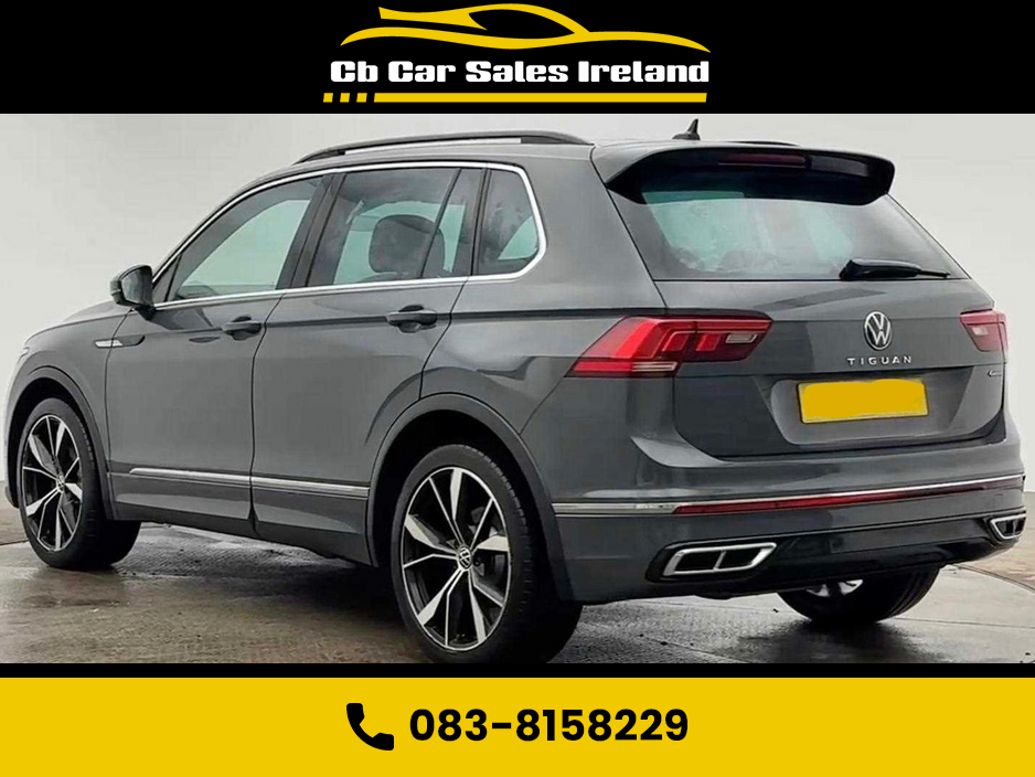 2023 Volkswagen Tiguan - image 3