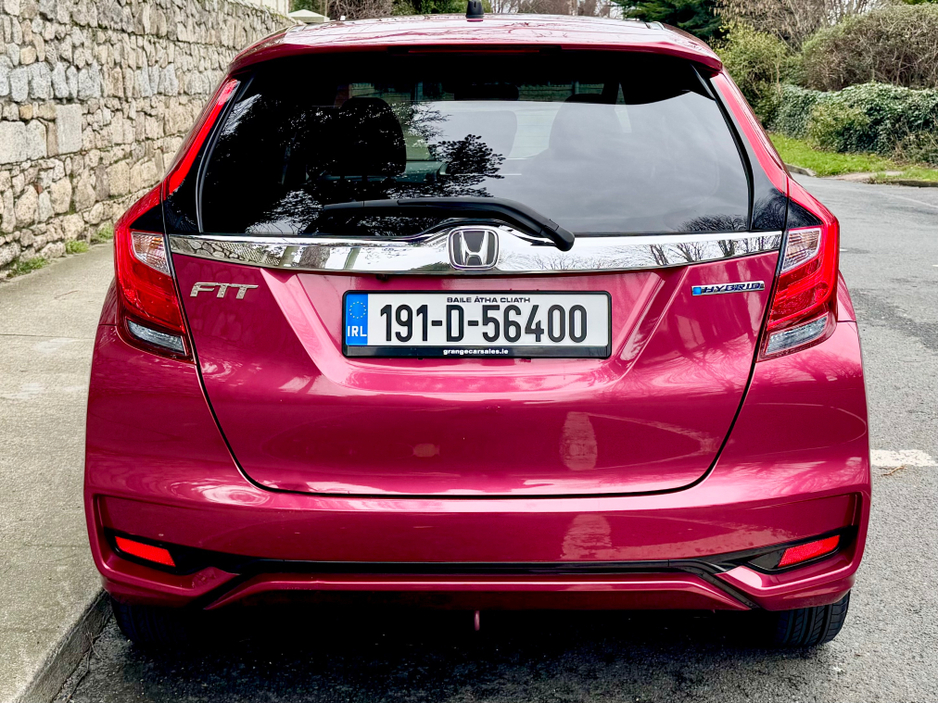 2019 Honda Fit HYBRID!!HIGH SPEC!!ONLY 18K MLS!! €14,900