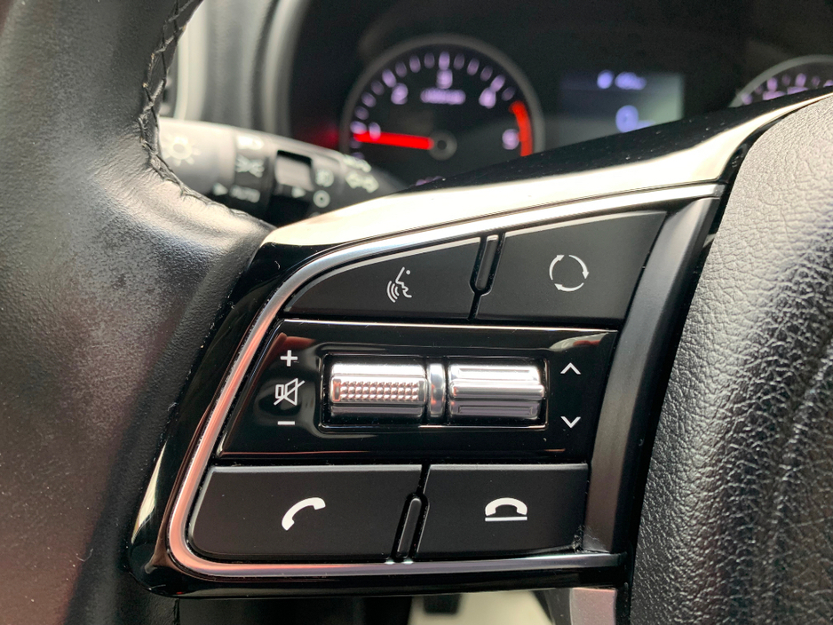 2021 Kia Sportage - image 22