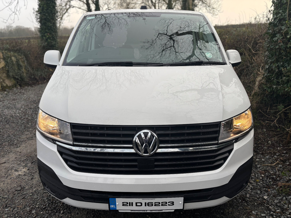 2021 Volkswagen Transporter  €18,998