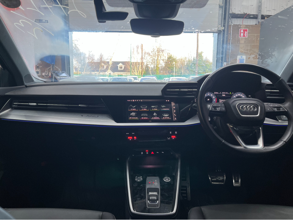 2023 Audi A3 2023 AUDI A3 SEDAN 30T ADVANCED 1.0 AUTOMATIC / CRUISE CONTROL / REVERSE CAMERA / ELECTRIC HEATED SEATS / PADDLE SHIFTERS / APPLE CARPLAY