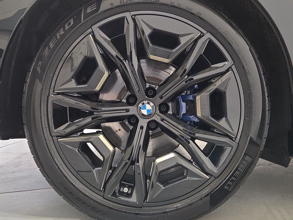 2025 BMW iX - image 14
