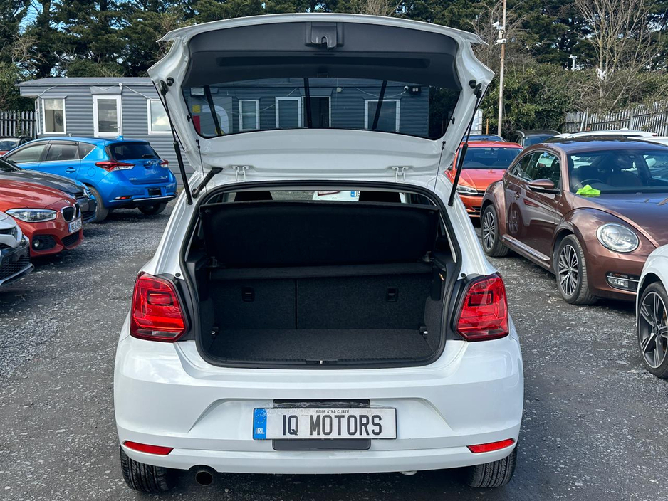 2016 Volkswagen Polo - image 9