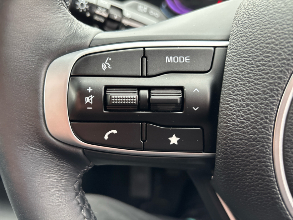 2025 Kia Sportage - image 16