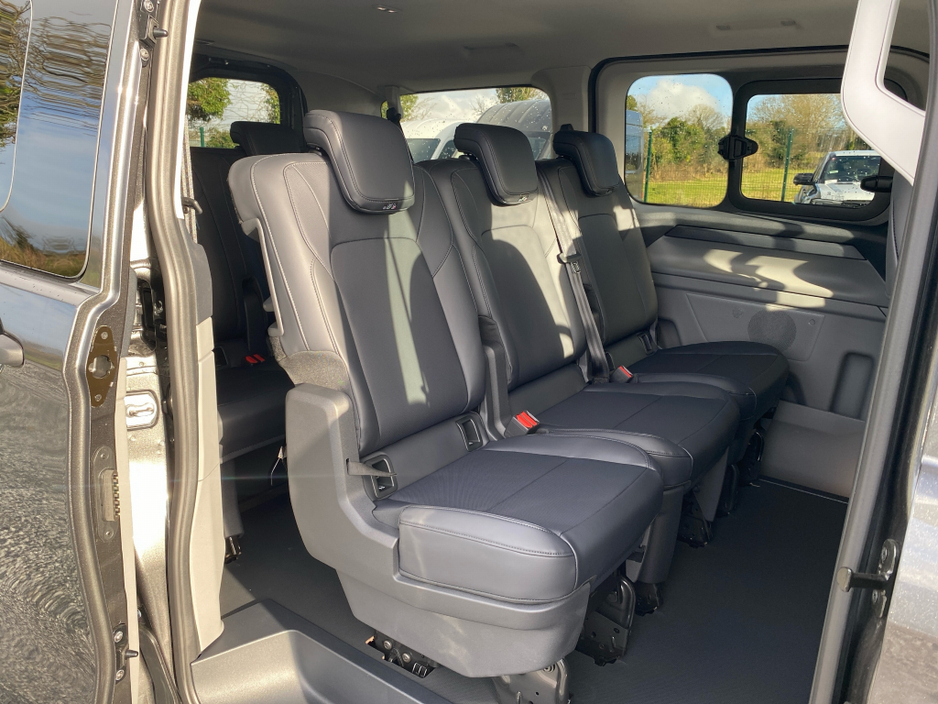 2026 Ford Transit Kombi Kombi 2.5 PHEV 232 BHP Automatic €60,500