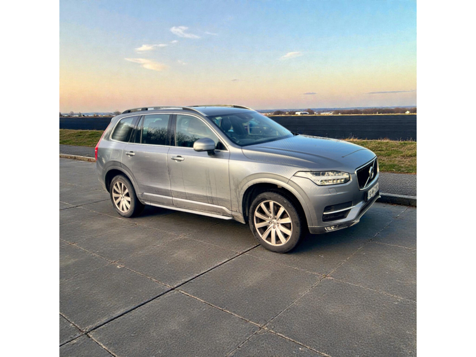 2016 Volvo XC90 2.0 D5 225PS AWD MOMENTUM GEARTRONIC €24,888