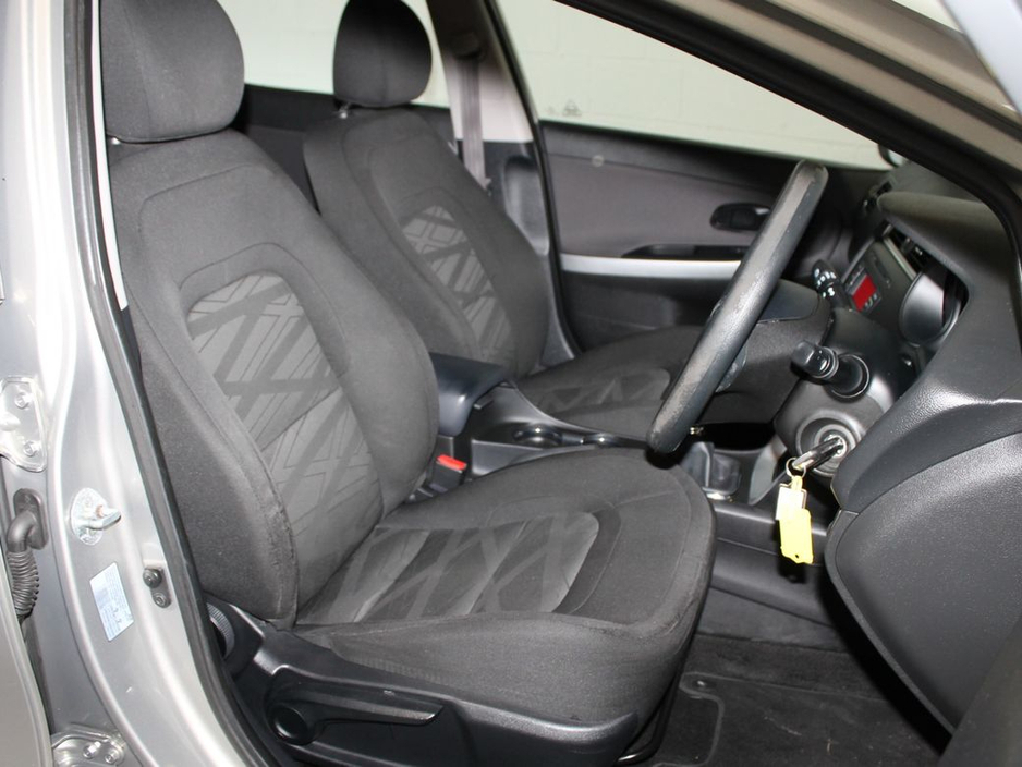 2016 Kia Ceed - image 13