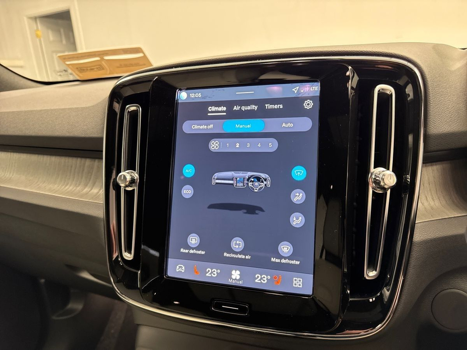 2026 Volvo EX40 ULTRA EXT RANGE *1.9% APR* €100 PER WEEK ON PCP €55,995