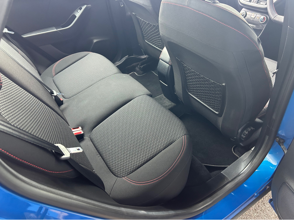 2024 Ford Puma - image 4