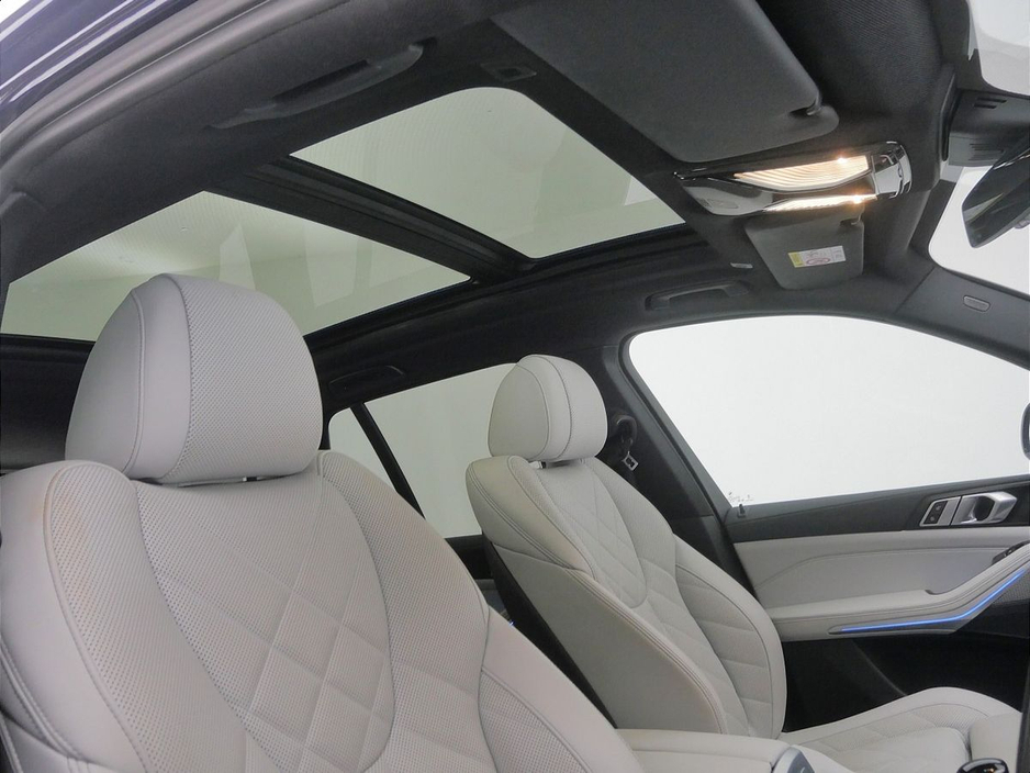 2023 BMW X5 xDrive45e M Sport €76,900