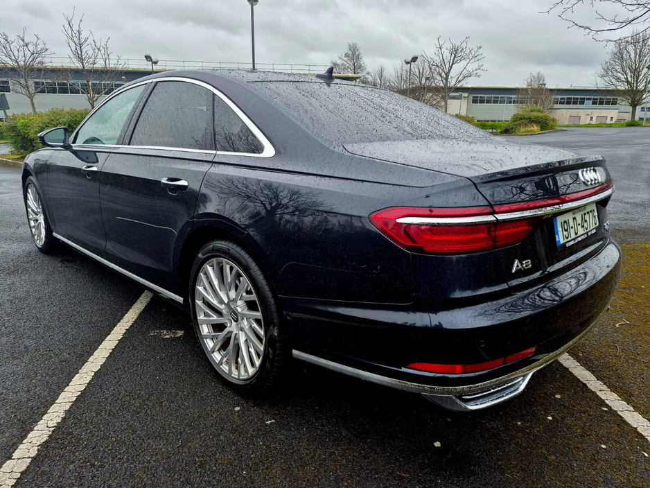 2019 Audi A8 - image 10