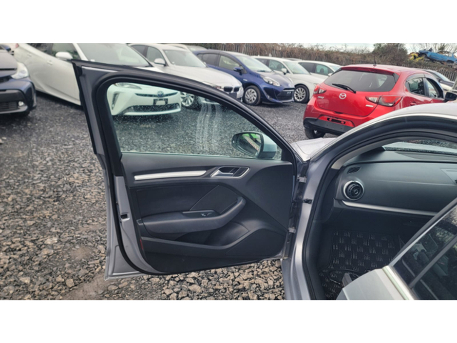 2015 Audi A3 - image 8