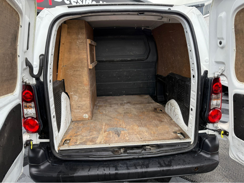 2018 Citroen Berlingo - image 16