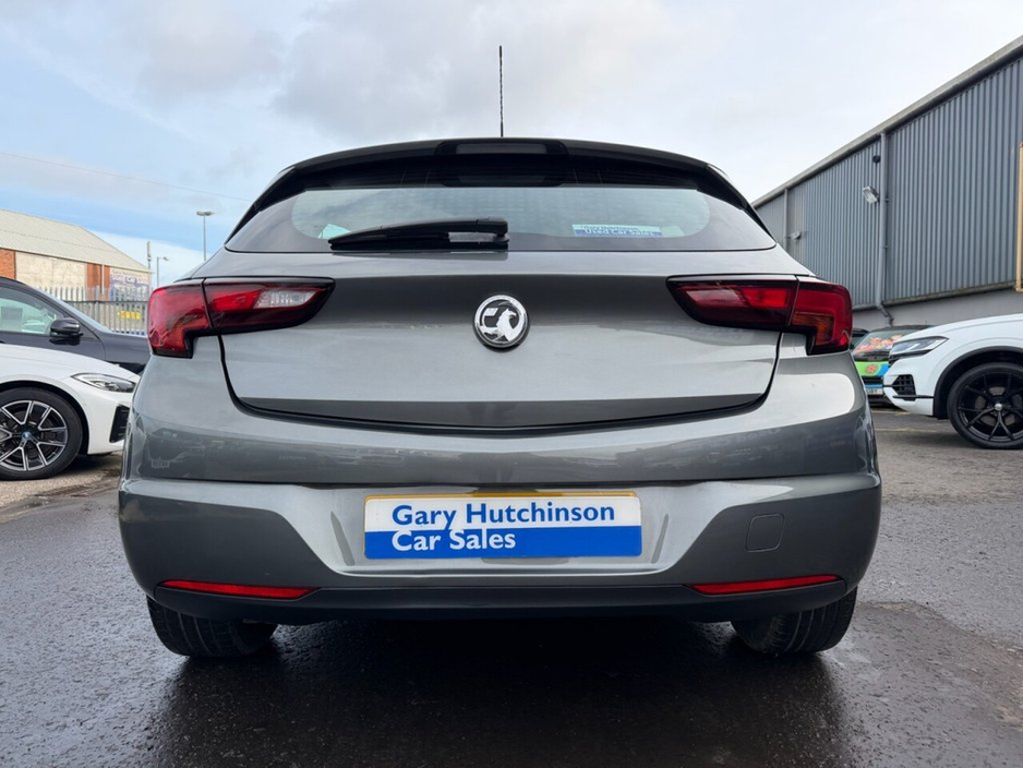 2021 Vauxhall Astra - image 20