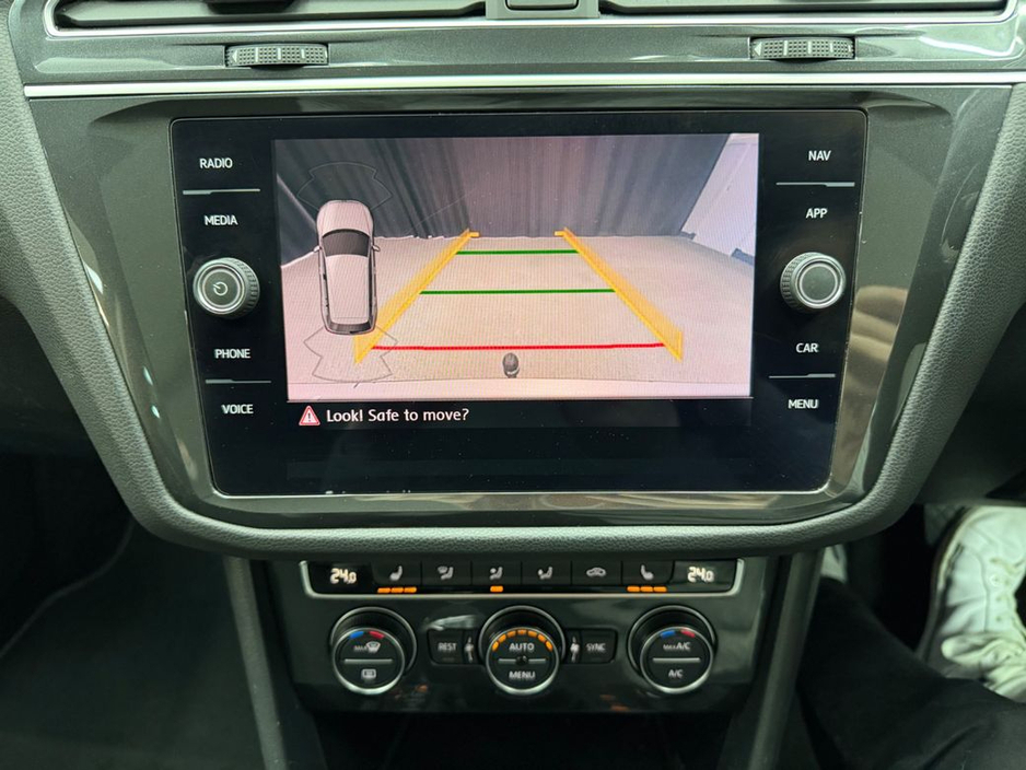 2019 Volkswagen Tiguan - image 26