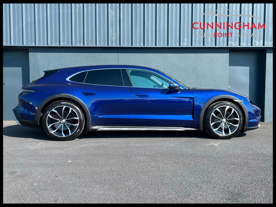 2022 Porsche Taycan 4S Cross Turismo 93kWh €61,995