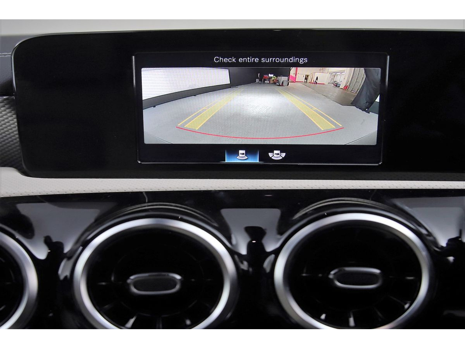 2020 Mercedes-Benz CLA Class - image 20