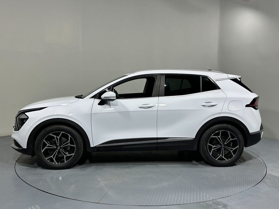 2022 Kia Sportage - image 4