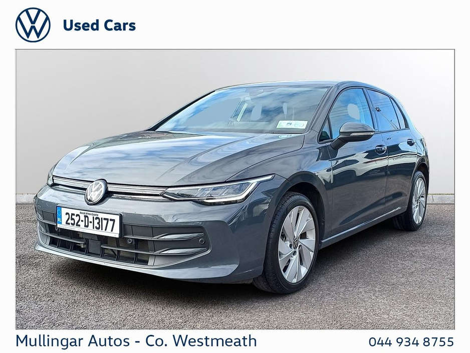 2025 Volkswagen Golf - image 12