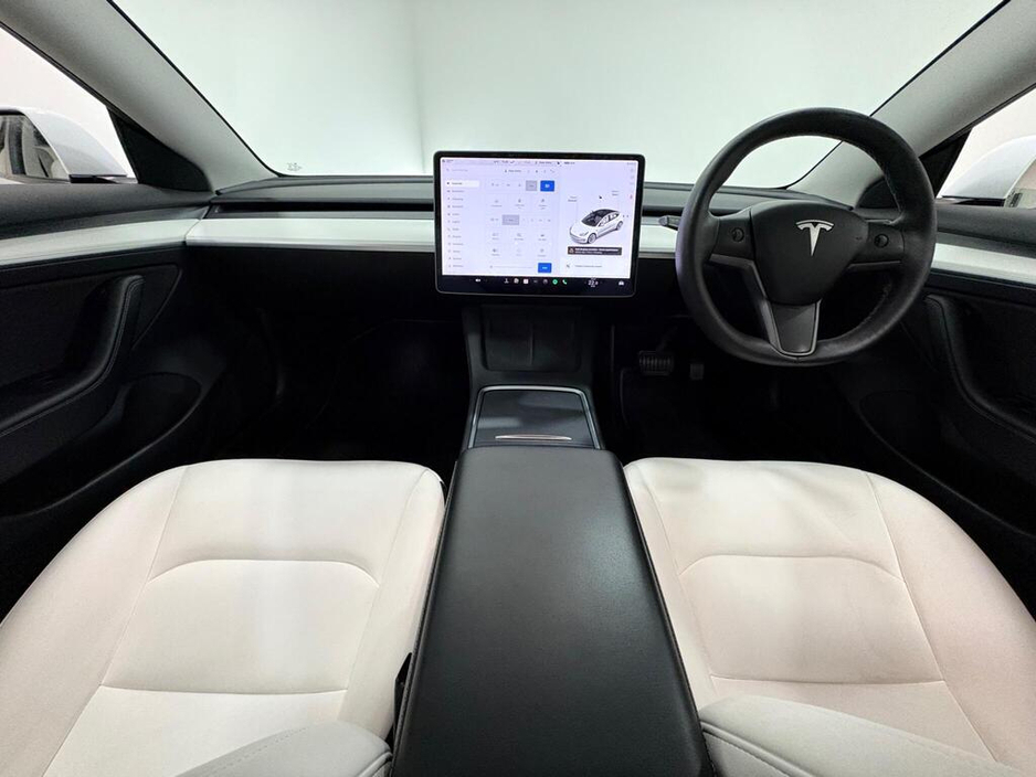 2022 Tesla Model 3 STANDARD RANGE WHITE INTERIOR €24,950