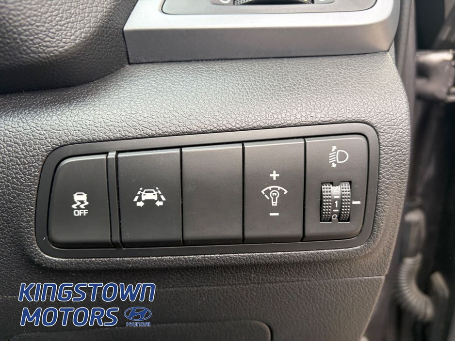 2016 Hyundai Tucson - image 12