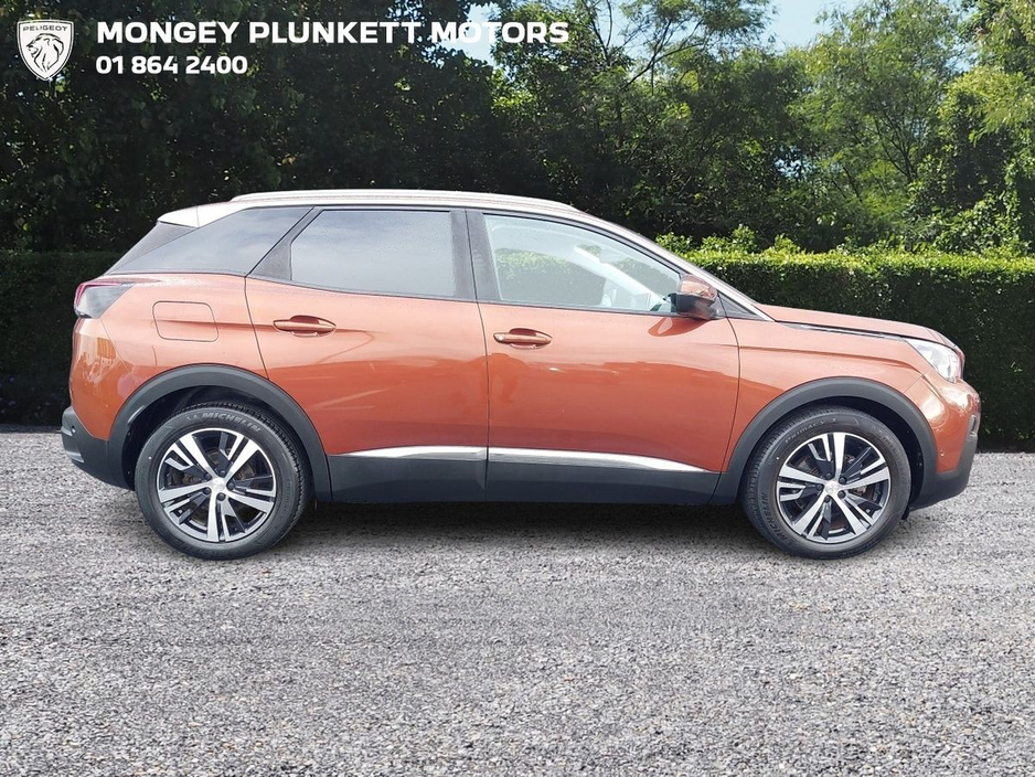 2018 Peugeot 3008 - image 8