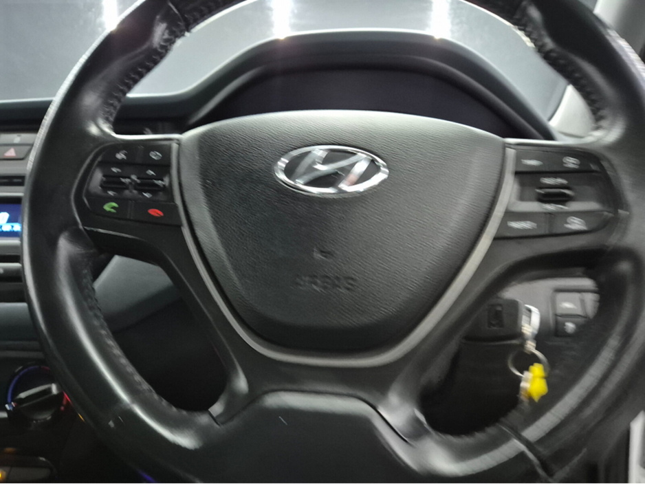 2017 Hyundai i20 - image 7