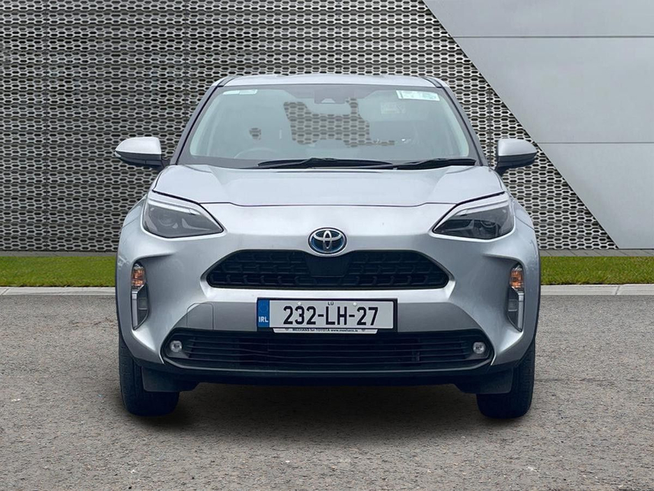 2023 Toyota Yaris Cross - image 7