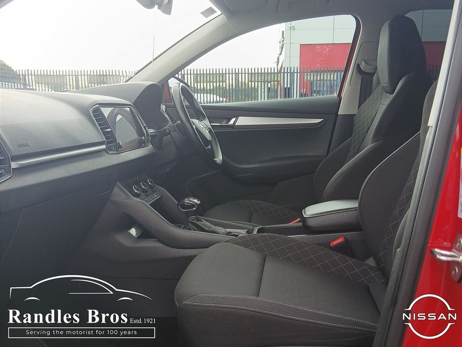 2021 Skoda Karoq - image 11