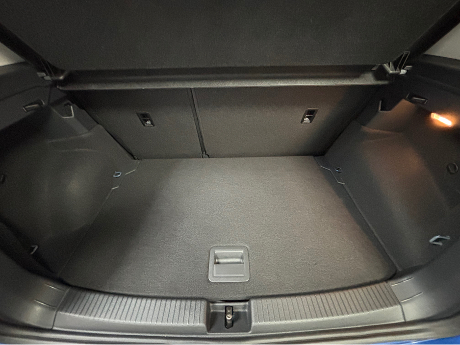 2023 Volkswagen T-Cross VOLKSWAGEN T CROSS 1.0 PETROL AUTOMATIC*REVERSE CAM & PARK ASSIST*ADAPTIVE CRUISE CONTROL*KEYLESS ENTRY & START*BLUETOOTH AUDIO & APPLE CAR PLAY*FINANCE AVAILABLE TRADE INS WELCOME*