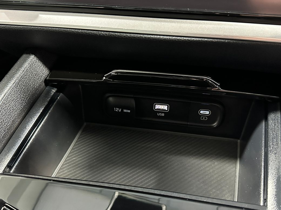 2025 Kia Sportage Plug-in Hybrid 4x4 €44,800