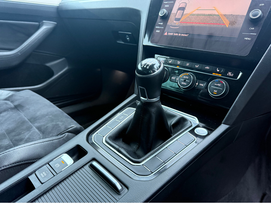 2018 Volkswagen Passat HIGHLINE 1.6 TDI MANUAL 6SPEED FWD 120HP 4DR €14,950