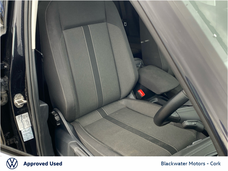 2023 Volkswagen T-Roc 1.0TSI 110BHP LIFE WITH REAR VIEW CAMERA €28,995