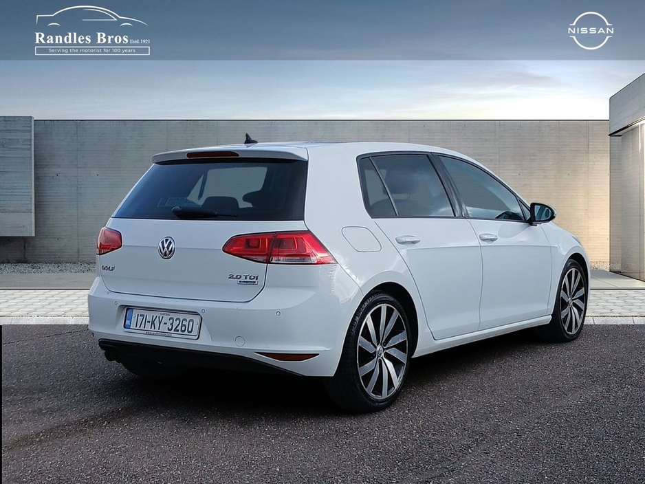 2017 Volkswagen Golf - image 7