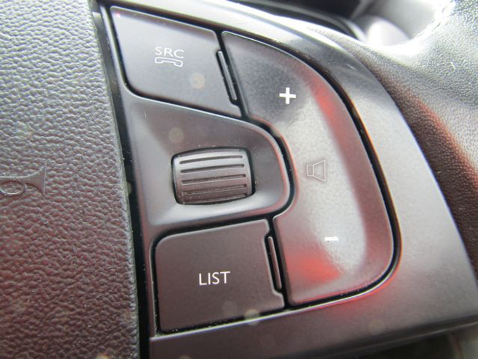 2015 DS Automobiles DS 5 - image 27