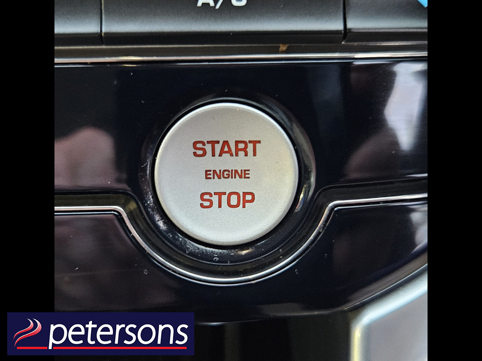 2015 Jaguar XE 2.0L 14D ADJ200 PRESTIGE 4DR AUTOMATIC €12,950