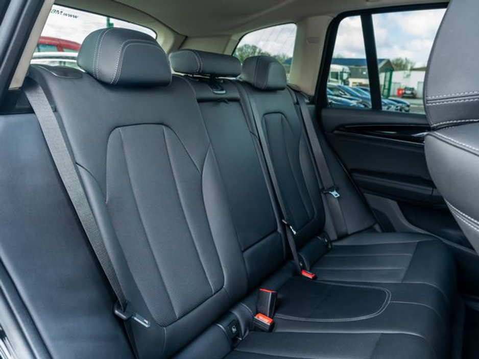 2023 BMW X3 - image 12