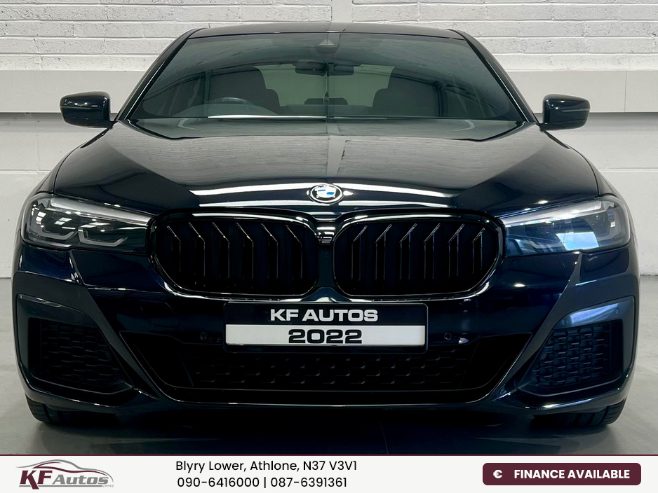 2022 BMW 5 Series - image 2