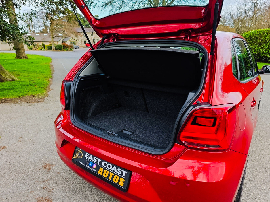 2017 Volkswagen Polo - image 15