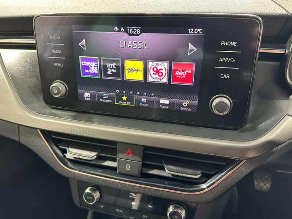 2022 Skoda Scala - image 17