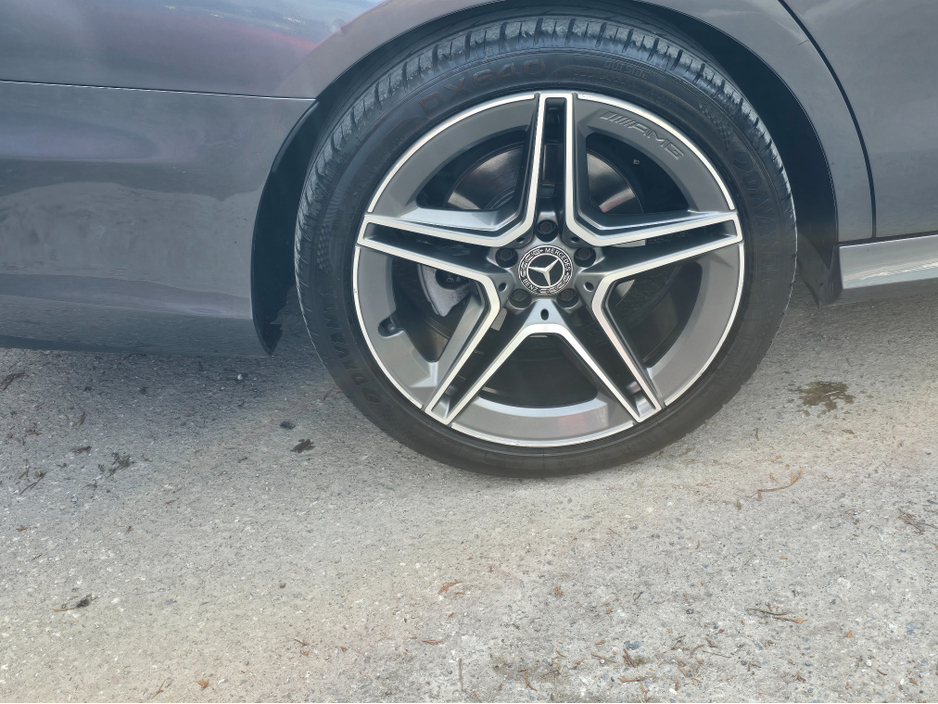 2018 Mercedes-Benz E Class - image 8