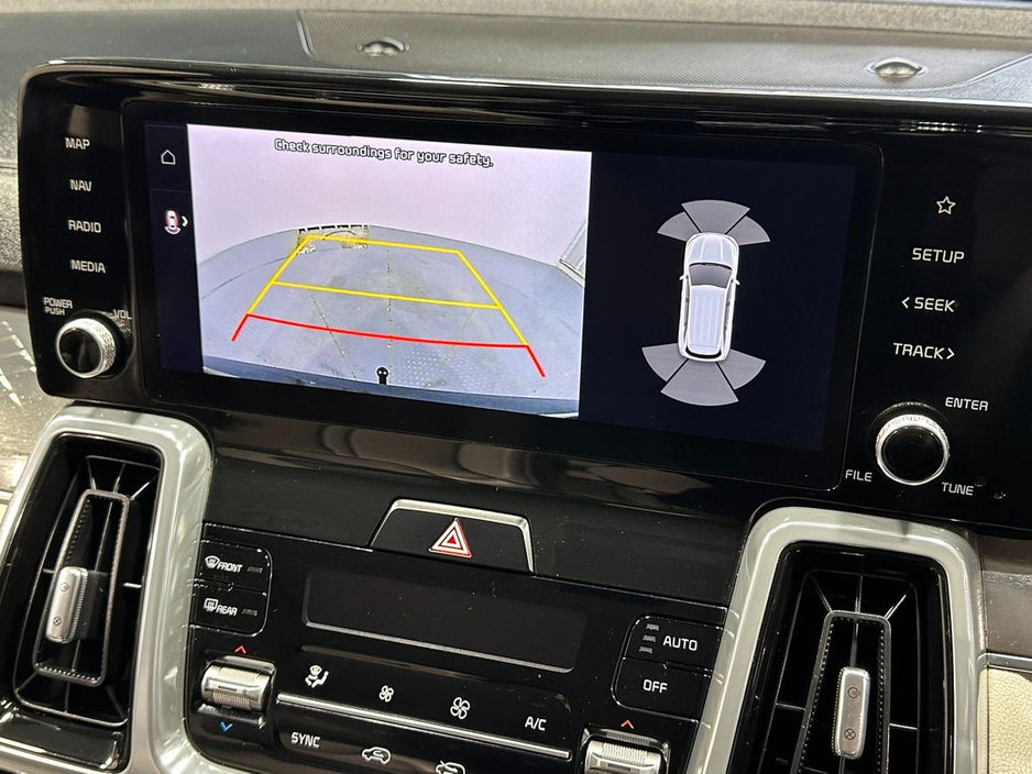 2023 Kia Sorento - image 13