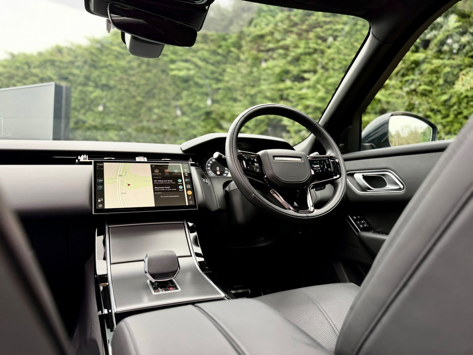 2024 Land Rover Range Rover Velar - image 9