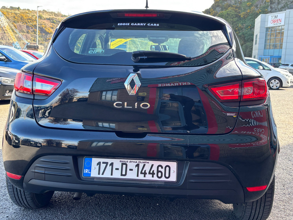 2017 Renault Clio - image 6