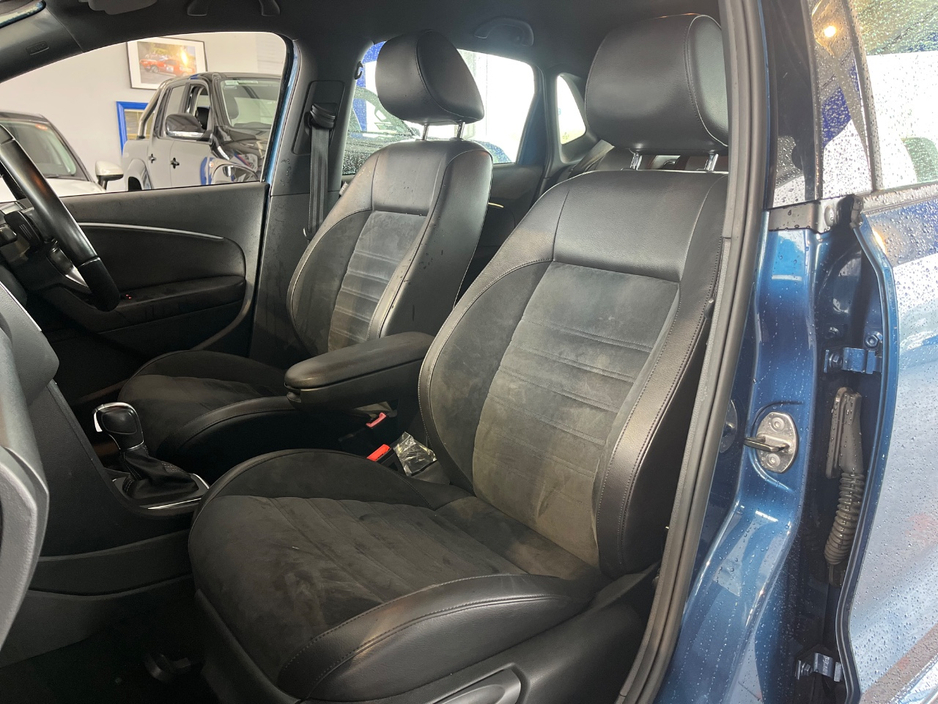 2017 Volkswagen Polo - image 12