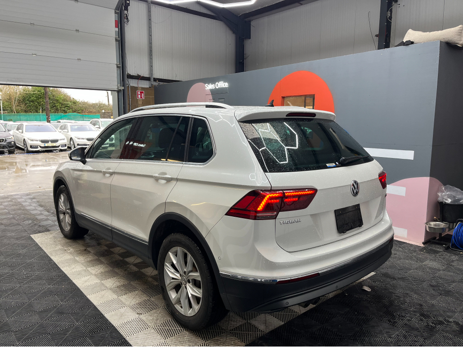 2018 Volkswagen Tiguan - image 4