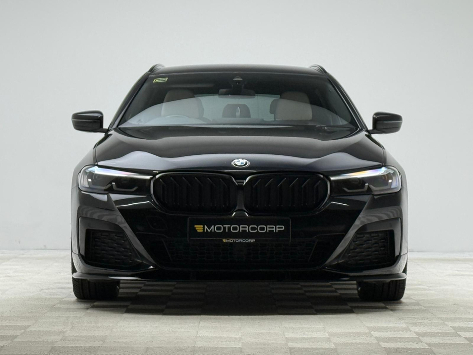 2020 BMW 5 Series 530E M SPORT €31,990