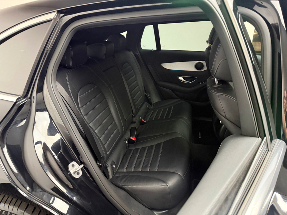 2023 Mercedes-Benz EQC - image 13